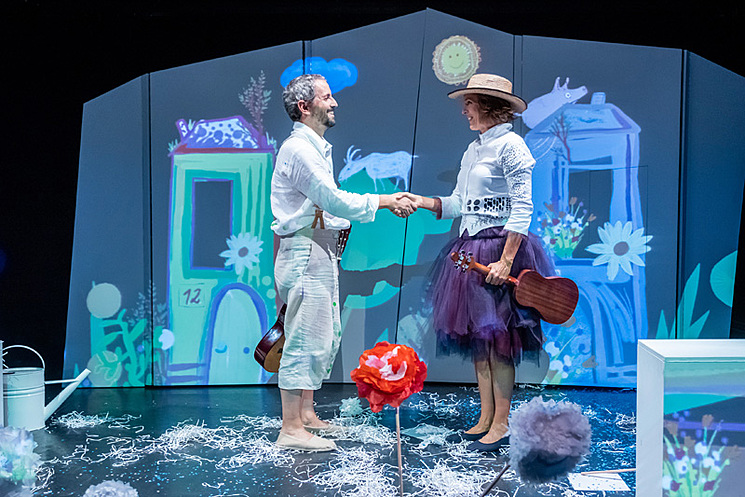 Im Theater für Kinder trifft Herr Glück auf Frau Unglück ...