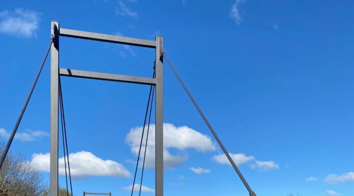 Fuß- und Gehwegbrücke über die Leine zwischen Seelze und Hannover. Foto: Landeshauptstadt Hannover