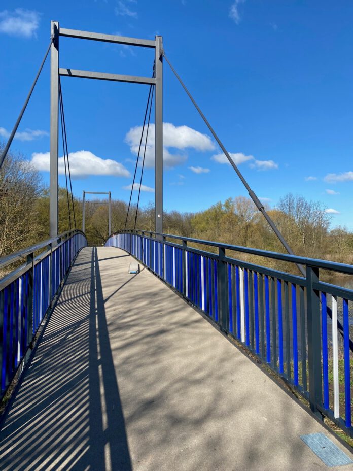 Fuß- und Gehwegbrücke über die Leine zwischen Seelze und Hannover. Foto: Landeshauptstadt Hannover