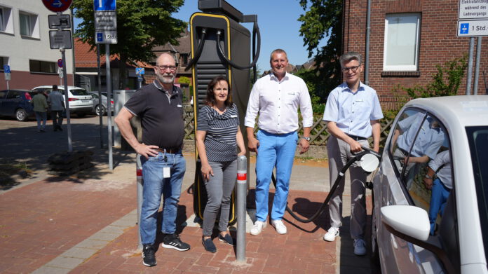 Verbesserte Landeinfrastruktur - Stadt Seelze nimmt erste Schnellladesäule in Betrieb