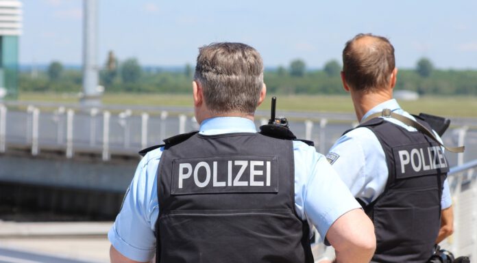 Ungewöhnliche Betrugsmasche zum Nachteil älterer Menschen - Polizei rät zu Wachsamkeit