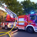 Die Ortsfeuerwehr im Einsatz: Drehleiter unterstützt bei Brandfällen in Altgarbsen und Luthe