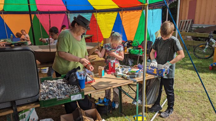 Die Geschichten(er)finder*innen – beim SommerKunstCamp der Stadt Seelze gibt es noch freie Plätze