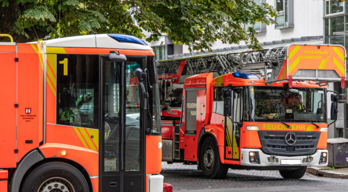 62-Jähriger nach Wohnungsbrand im Mehrfamilienhaus in Velber verstorben