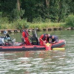 Wasserrettung auf dem Mittellandkanal - Einsatzübung von Ortsfeuerwehr Seelze, DLRG Ortsgruppe Seelze e.V. und die Ortsfeuerwehr Lohnde