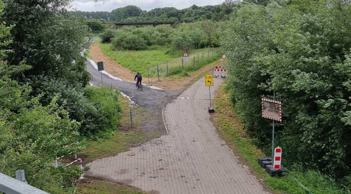 Erneuerung der Eisenbahnbrücke bei Letter - Radverkehr wird umgeleitet
