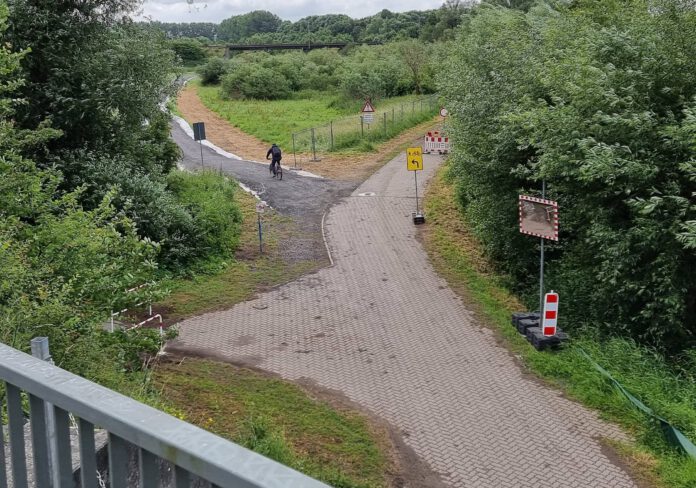 Erneuerung der Eisenbahnbrücke bei Letter - Radverkehr wird umgeleitet