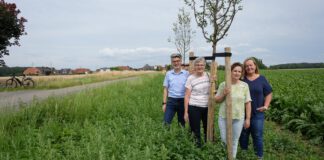 18 Obstbäume und 103 Sträucher werten Feldrand bei Almhorst auf