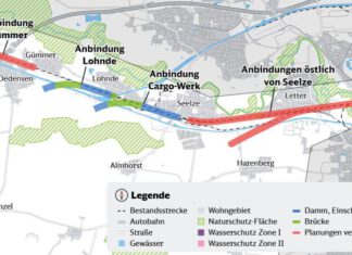 Die Deutsche Bahn stellt ihre Trassen-Pläne im Alten Krug am 23.09.2024 vor