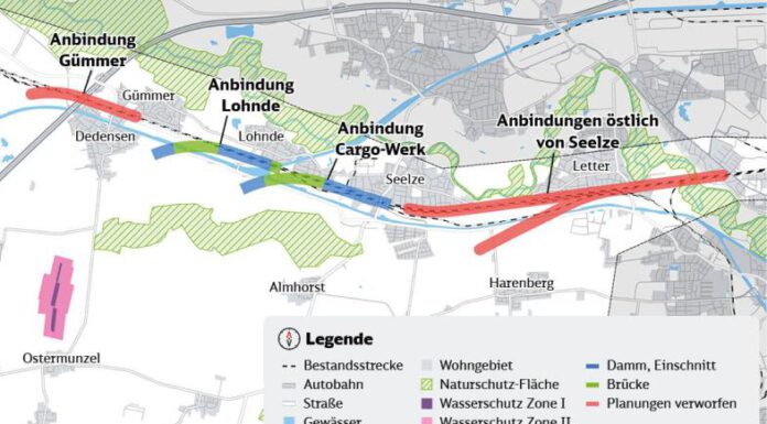 Die Deutsche Bahn stellt ihre Trassen-Pläne im Alten Krug am 23.09.2024 vor