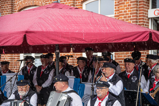 Der Herrenchor im Einsatz bei der Schiffergilde Bremerhaven