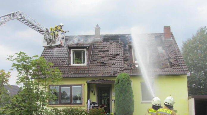 Dachstuhlbrand in Velber