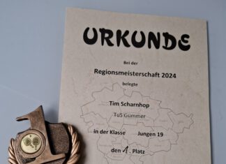 Tischtennis Jungen U19 - Garbsener Tim Scharnhop vom TuS Gümmer ist Regionsmeister