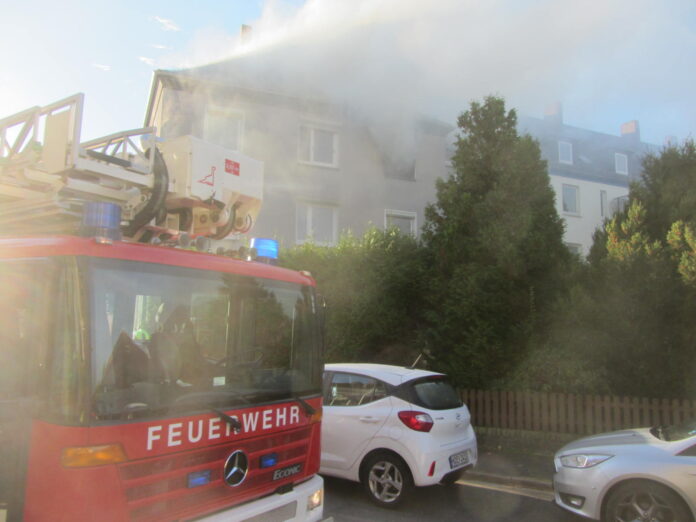 Wohnungsbrand in Letter: Vier Schwerverletzte und hoher Sachschaden