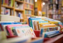 Bücherflohmarkt der Stadtbibliothek: Ein Paradies zum Stöbern, Kaufen und Verweilen