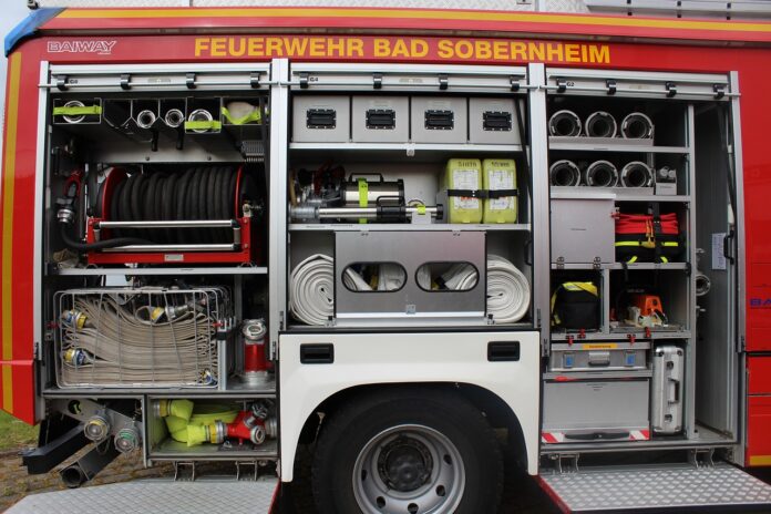 In Almhorst wird der Feuerwehrnachwuchs ausgebildet. Praktische Übungen finden im März und September statt, um Einsatzkräfte zu schulen