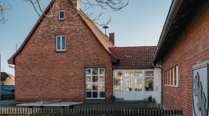 Die Stadt Seelze informiert über Feuerwehrgerätehaus, Friedhofsentwicklung und Ortsrat in Döteberg bei einer Einwohnerversammlung