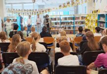 Der Julius-Club bietet Lesespaß, Spiele und einen geheimnisvollen Bücherstapel für Kinder und Jugendliche in Seelze