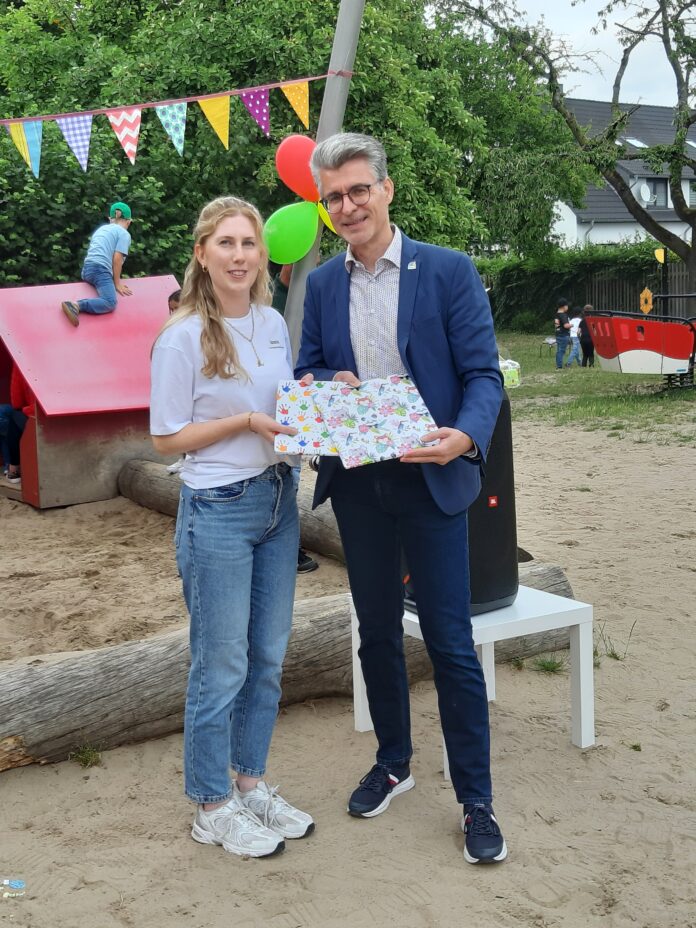 Das Familienzentrum Fröbelstraße eröffnet und bietet zahlreiche Angebote für Familien in Seelze. Ein wichtiger Schritt für die Gemeinschaft