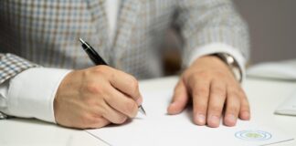 Die Verbraucherzentrale Niedersachsen informiert über Rechte der Verbraucher im Fokus bei unberechtigten Kündigungen durch Energieversorger