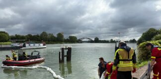 Der Kraftstoffaustritt am Mittellandkanal wurde erfolgreich von der Ortsfeuerwehr Lohnde und Seelze bewältigt