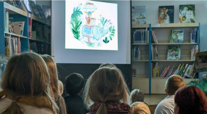 Das Bilderbuchkino zu Drachenschnodder im Stadtbibliothek Seelze animiert Kinder ab vier Jahren zu Mut und Hilfsbereitschaft