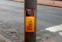 Eine moderne Fußgängerampel sorgt für mehr Sicherheit an der Kreuzung Hannoversche Straße / Humboldtstraße / Beethovenstraße