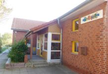 Der Kinderbasar im Kindergarten Buddelburg bietet Herbst- und Winterartikel für Kinder an und unterstützt den Förderverein