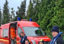Der Lehrgang Feuerwehrtaucher Stufe 2 erfolgreich abgeschlossen, bietet umfassende Ausbildung und praktische Prüfungen für Feuerwehrangehörige
