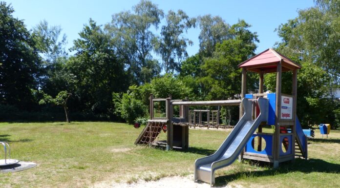 Freizeiträume im Mittelpunkt: Stadt Seelze lädt zum Austausch über Spielplatzkonzept ein Das Spielplatzkonzept der Stadt Seelze steht im Fokus. Freizeiträume im Mittelpunkt sollen die Lebensqualität steigern