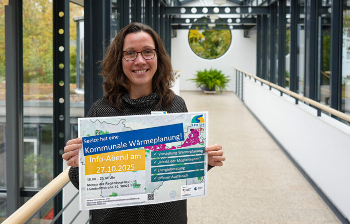 Seelzer Klimaschutzmanagerin Peggy Zeidler möchte Bürger mit einem Infoabend und einem Markt der Möglichkeiten über das Thema Wärmewende informieren Wärmewende aktuell: Informationsabend für Bürger in Seelze am 27. Oktober 2025. Alle Informationen zur Kommunalen Wärmeplanung