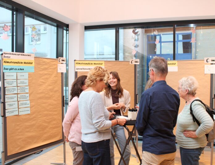 Die Stadt Seelze lädt für Montag, 12. Januar 2026, um 18 Uhr zur Klimaschutz-Werkstatt in die Mensa der Regenbogenschule ein Die Klimaschutz-Werkstatt in Seelze lädt ein, um Vorschläge für die Klimaneutralität bis 2040 zu entwickeln