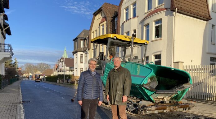 Das Sanierungsprogramm in Seelze sorgt dafür, dass fünf Straßen eine neue Fahrbahndecke erhalten und die Verkehrssicherheit verbessert wird