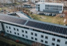 Klimaschutz: Photovoltaikanlage auf dem Rathaus zeigt Seelzes Engagement für eine klimaneutrale Energieversorgung bis 2040