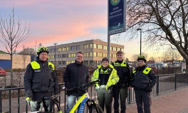 E-Scooter und Radfahrerschwerpunktkontrolle: Polizei führt Maßnahmen zur Verkehrssicherheit durch und ahndet Verstöße