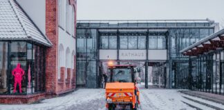 Kältewelle und Schneesturm: Winterdienst fordert Stadt und Grundstückseigentümer. Streugutabgabestelle am Freitag geöffnet
