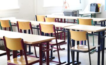 Witterungsbedingter Schulausfall:  In der Region und LH Hannover fällt der Unterricht an allen Schulen  und Stufen am Montag, den 12.01.2026, aus. Schulen entscheiden über Distanzunterricht
