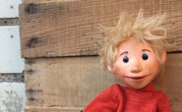 Nils Karlsson-Däumling begeistert mit Abenteuer für Bertil. Fantasievolles Theater für Kinder im Veranstaltungszentrum Alter Krug