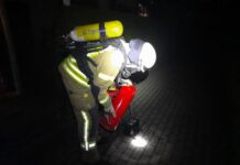 Brot brennt im Toaster: In einer Wohnung kommt es zu Rauchentwicklung, Feuerwehr rettet blinden Bewohner und lüftet durch