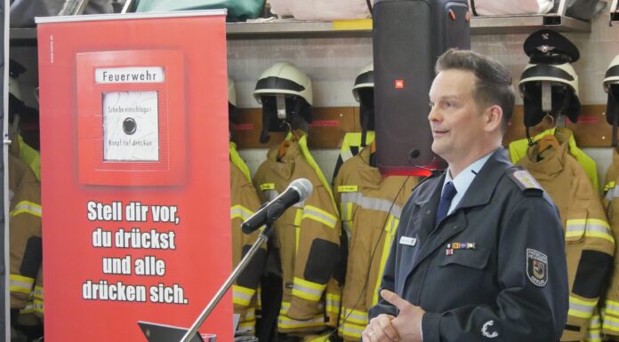 Ortsfeuerwehr Seelze blickt auf ereignisreiches Jahr 2025 zurück Die Ortsfeuerwehr Seelze blickt auf ein ereignisreiches Jahr 2025 zurück und plant große Jubiläumsfeierlichkeiten