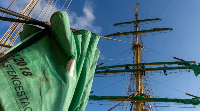 Maritimer Frühschoppen mit dem Shanty-Chor-Lohnde: Von Swing bis Maritim Maritimer Frühschoppen mit dem Shanty-Chor-Lohnde: Von Swing bis Maritim mit Just for Fun sowie Juliano Rossi und Lutz Krajenski