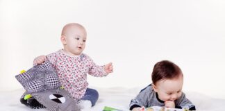 Familienpaten unterstützen Familien mit kleinen Kindern und bieten wertvolle Hilfe im Alltag. Ehrenamtliche gesucht!