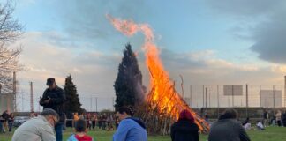 Osterfeuer mit dem RSV: 70 Kinder auf Ostereisuche, Eiswagen und ein langer Abend am Lagerfeuer