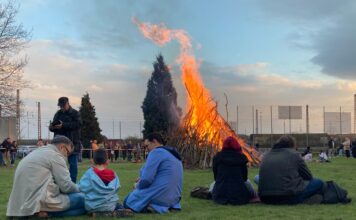 Osterfeuer mit dem RSV: 70 Kinder auf Ostereisuche, Eiswagen und ein langer Abend am Lagerfeuer