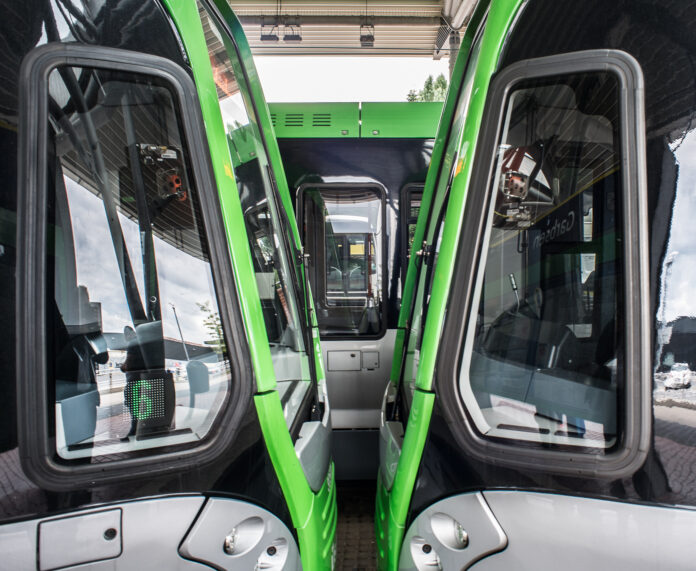 Der ÜSTRA Nachtverkehr wird in der Nacht auf Christi Himmelfahrt erweitet. Stadtbahnen, Nachtliner und sprinti fahren zusätzlich