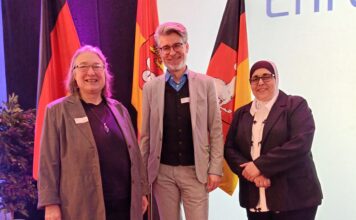 Nachbarschaftliches Miteinander in Seelze: Die Region Hannover ehrt „Hallo Zukunft“ im Ecki und den Verein „Letter-fit“ für ihr Engagement
