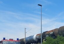 Bremsdefekt an Güterzug in Lohnde: Am Dienstagmorgen stoppte ein Lokführer den Zug, nachdem Bremsen und Böschung brannten