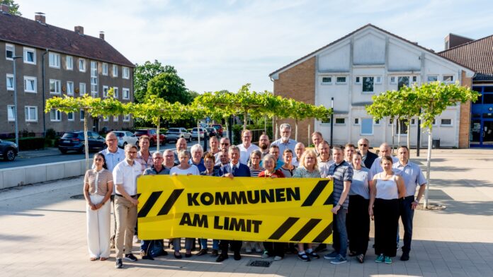 Rettet die Kommunen in Niedersachsen: Städte, Gemeinden und Landkreise fordern mehr Geld und schnelle Hilfe gegen hohe Defizite. Auch Seelze betrofffen