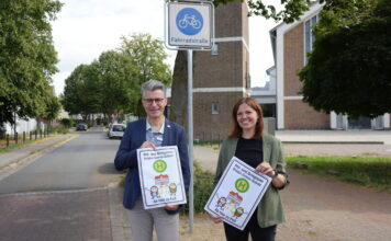 Stadt Seelze regelt Verkehr an der Brüder-Grimm-Schule neu Neue Verkehrsregeln an der Brüder-Grimm-Schule in Seelze: Fahrradstraße und Elternhaltestellen sollen seit Schulstart den Schulweg sichern