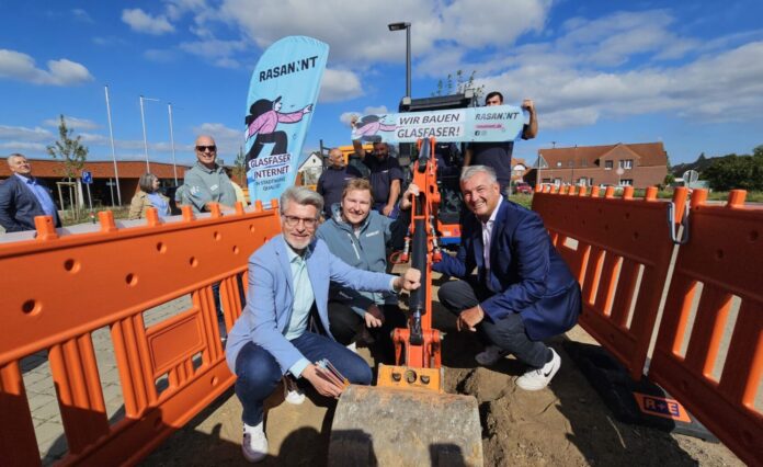 Glasfaserausbau in Seelze: Start in Harenberg Glasfaserausbau in Seelze startet in Harenberg: Rasannnt plant bis Mitte 2029 Anschlüsse in mehreren Ortsteilen und lädt am 30. September ein